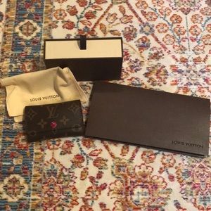 Louis Vuitton 6 key holder